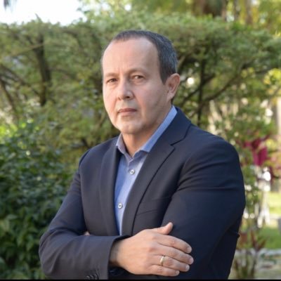 MRibeirodeSouza's profile picture. Capitão de Mar e Guerra Veterano da @marmilbr (36 anos de serviço) ⚓️🇧🇷. Ex-COO @PortodeSantosBr (04 anos) 🚢🚀🇧🇷. Botafoguense⭐️🔥.