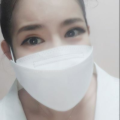 웨딩업👰많은 시작의 순간이 있다면 그것이 끝나는 순간도 있게 된다. 자신이 느끼는 상실이 크다면 삶에서 그만큼 많은걸 시도했기 때문. 많은실수를 했다면 아무것도 하지않고 산것보다 좋은 것이다.별에 이를 수 없는건 불행이 아니다.불행한 것은 이를 수 없는 별을 가지고 있지 않은 것🖌