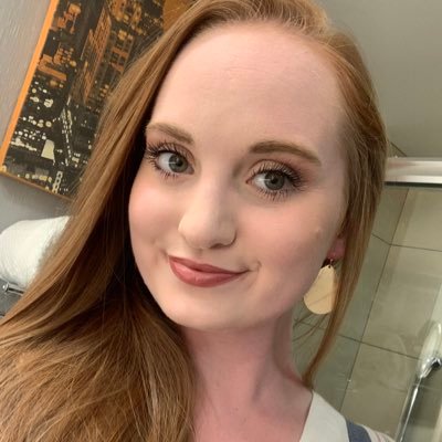 mad_hope01's profile picture. i graduated college and i still have Twitter??