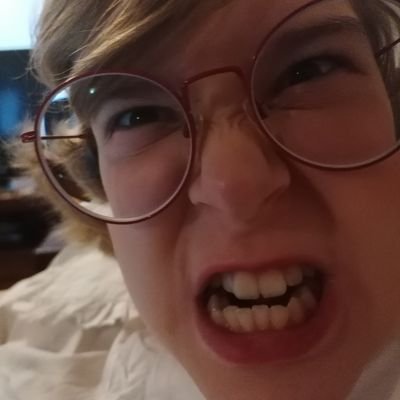 etsystruggles's profile picture. calling out etsy