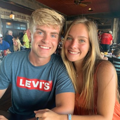 taylor_early18's profile picture. 