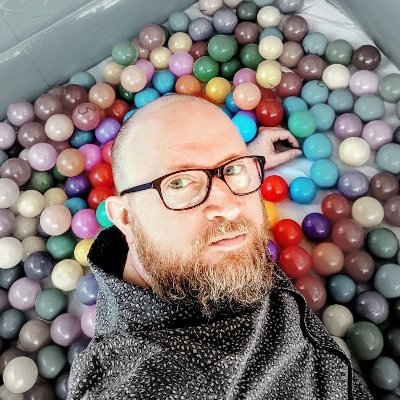 🇪🇺 EdTech & Education professional. Likes:🖖🥋🚲🏋🐱,TTRPGs. ⛔🚗! 🏳⚧🏳🌈 = human rights. ❤ = likes. Opinions mine - U can't touch them!