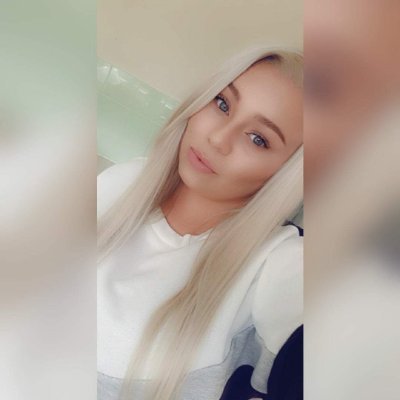 _LauraFisher's profile picture. instagram _laurafisher
25 web designer