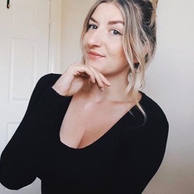 keeysi1994's profile picture. Books/ Fitness 
student + personal trainer 
☆ sun: cancer / moon: leo 
♡instagram : @seriouslykass