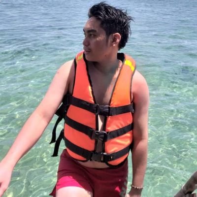 Weyow3's profile picture. Put God first, next is yourself than anybody else.