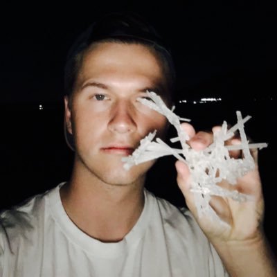 cRitzcracker's profile picture. word.