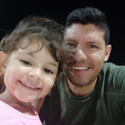 Ingeniero Mecánico, 39 años, Barranquilla, quiero un país mas justo, lucho por un futuro para mis hijas y mi familia!