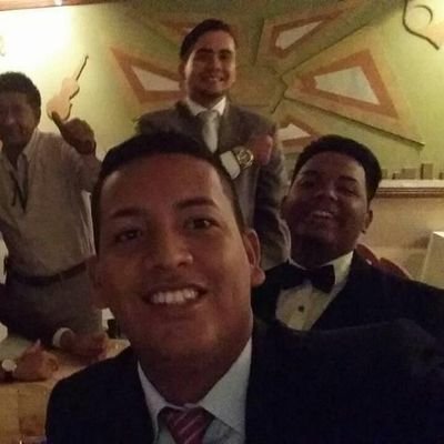 guidoBdP's profile picture. Guayaquileño, Dirigente Estudiantil,  Ingeniero comercial.