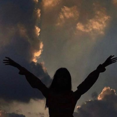 ما يُزرَعُ داخِلَ النّفسِ يَنبتُ في مَلامِحِنا