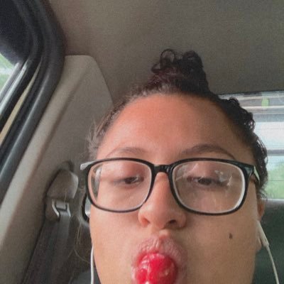 pacifyevelyn's profile picture. hi or hey ?