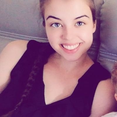 emzeeeer's profile picture. I'm back, bitch.