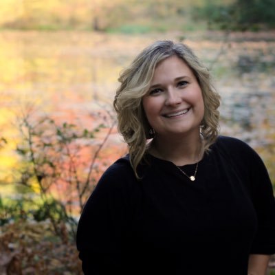 An Ambitious and Energetic Individual // Event Marketing Professional // @GVSU Ad/PR + Film/Video Grad // Hand-Letterer ✨