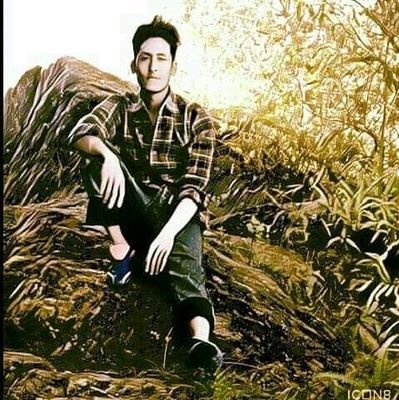 KXantosh's profile picture. 