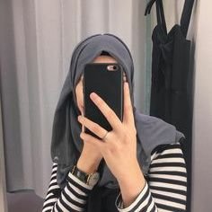 _ZainabAkram's profile picture. 