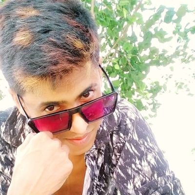 Devansh12340910's profile picture. ❤ Big fan of  Mom Dad ❤
  #mixdevansh
👤 Fashion Blogger 
👕 Modeling & photographerpy 
👖 Dream it. ModeL
🎂 प्रकट दिवस 6 Ju🍾 
👉 twitter loveR