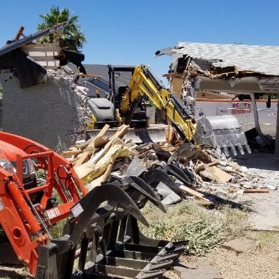 With over 20 years of experience, Valleywide Dig and Haul can help with all of your demolition, excavation, and grading needs. Call 602-529-5526 for an estimate