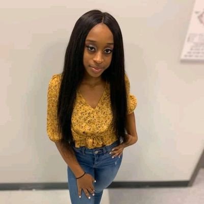 Sarah25535079's profile picture. 