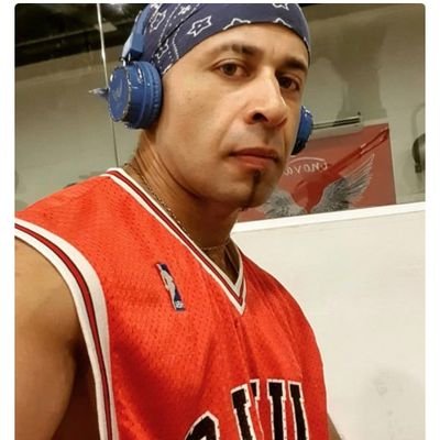 PengarangS's profile picture. p