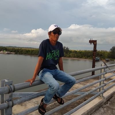 HendraLv2's profile picture. musik