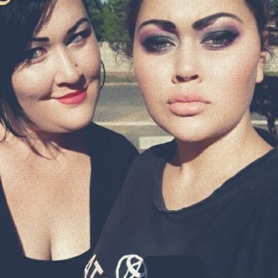 Hilna's profile picture. I live in my own world but it's okay they know me there...