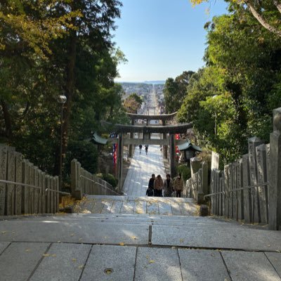 30代趣味垢。大阪府在住/地方国立理系/年収500万円/ゴルフ/ベスト94/90切り/日本株/積立NISA/節約/英語/酒 日々勉強。完全な趣味垢。34歳