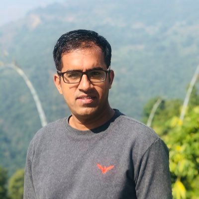 दुनियॉको ब्याख्या धेरैले गरेका छन् बदल्ने कुरा नै मुख्य हो, पछ्याउने ! :- म ।