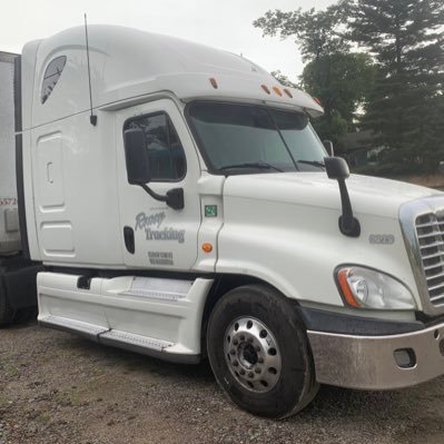 JaredRoney's profile picture. Farmer, Trucking Company Owner.   Father to Calla.  Always on the move.   If you’re not tryin, you’re not tearin’ nothin up.