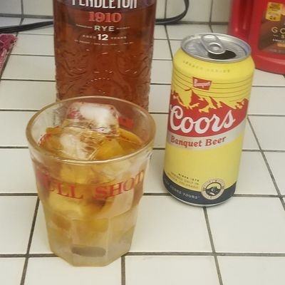 WaltELovegren's profile picture. Trucking, Logging, Farming and Fucking Around with a healthy dose of drinking. 
#0FucksGiven