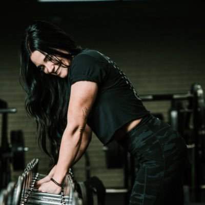 olivialpellish's profile picture. i probably think you, your politics, or your fitness advice is stupid