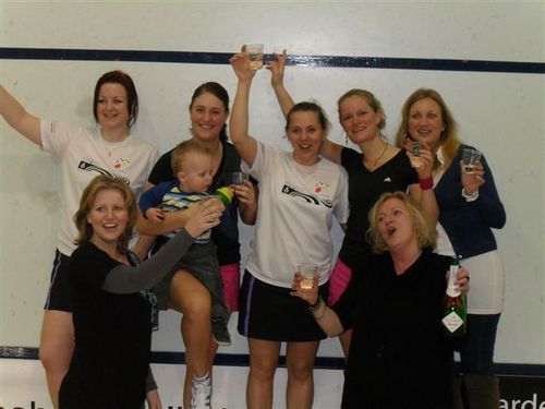 Roos, Irene, Mirjam, Nienke, Alexandra, Chantal en Marjolijn