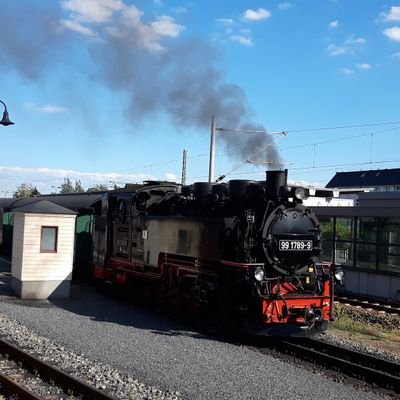 Alles gut! Bei mir steht die Eisenbahn im Vordergrund! Ich Filme und mache Fotos auch von anderen Sachen