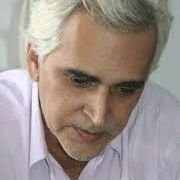 Médico, homeopata, esquizoanalista e esquizodramatista. Poeta. Um coração entre as floradas da utopia, na luta, e os voos da fé, esperança ativa.