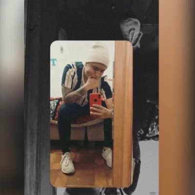 Jugador competitivo COD MOBILE 📱 IOS - IPHONE 11 XS MAX 📱 ✌🏻 TWO FINGERS ✌🏻 22 años 🖖🏻 🇨🇴 Colombia - Madrid 🇨🇴