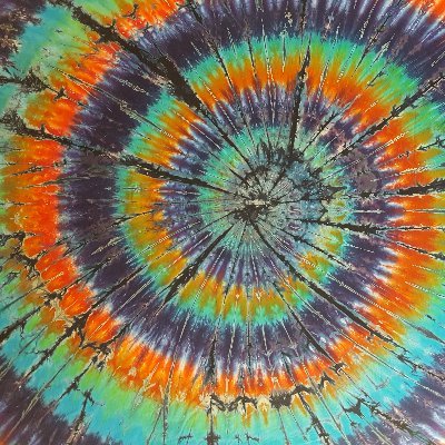 Metaphysical New Age crystal tie-dye hippie boho one-stop supershop in Greenpoint Brooklyn NYC - custom tie-dyes for all by @tiedyethom