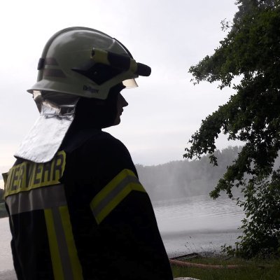 Wetterbeobachter Berufs- und Hobbymäßig
Ebenfalls in der Freiwilligen Feuerwehr Aktiv