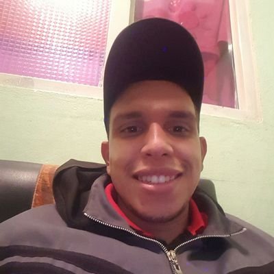 josegraterol96's profile picture. Me gusta salir divertirme socializar escuchar musica soy locoo odio la gente bipolar pero igual no dejo de joderles la vida jaja soy muy chevere. Unico  xD