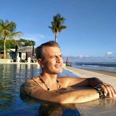 Me encanta divertirme, necesitas un #sugardaddy de verdad? DM si no me sigues no contesto