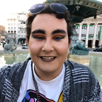 ARMY 💜 Joey Graceffa Fangirl 😍 Drag Race Aficcionado 🏁 Ravenclaw ✨