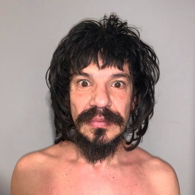 MiloCarolino's profile picture. Amante de la finísima música y una que otra guarrada.