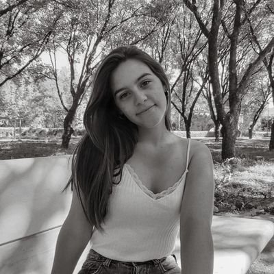 0carololiveira8's profile picture. 