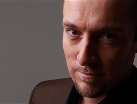 Click follow if you are a fan of the legend Derren Brown!