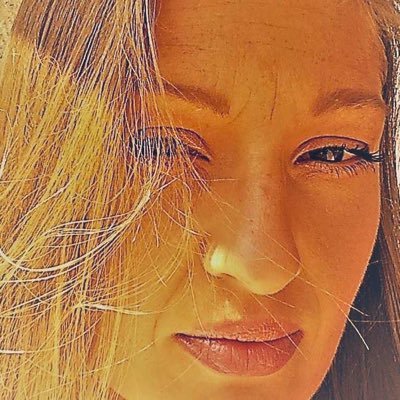 E_velinaS's profile picture. Paeds admin, dental nursing, baby scanning, proud mum of two, child protection/human rights, self education, mental abuse victim support, U’re strong