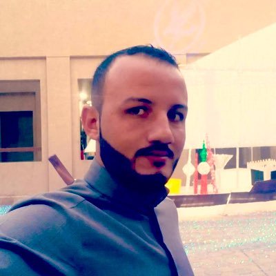 قلبي لايقع خلف ضلعي،ولكن يقع خلف جمجمتي،فلايستدرجني الكلام،بل المواقف وألآفعال🖐🖐