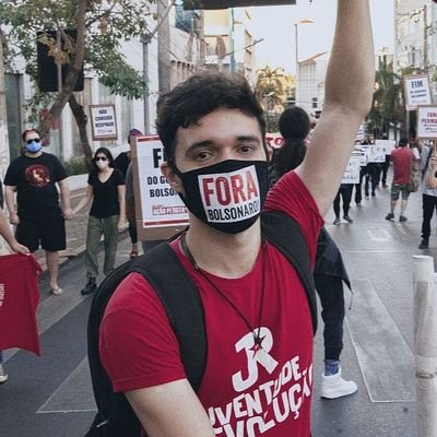 murialencar's profile picture. Administrador, trotskista e cinéfilo