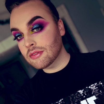 jt_murtagh's profile picture. lost and confused. just a few hashtags away from insanity.