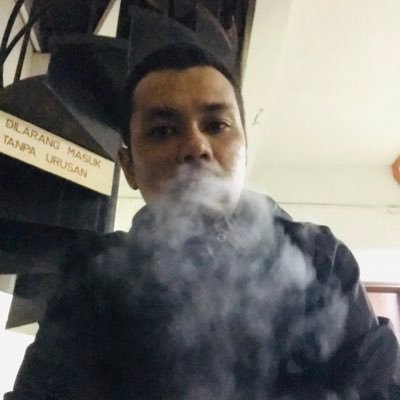 rZahusain5's profile picture. Nothing