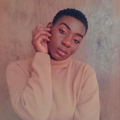 ms_nosy's profile picture. UJ Alumni 🎓| Hustle until you never have to look at the price tag before buying| Sunflowers make everything better 🌻