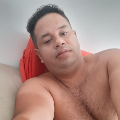 sou um cara simplis altentico parceiro um bom baiano