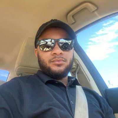 aristidez8's profile picture. Soy trabajador, esposo, y sincero