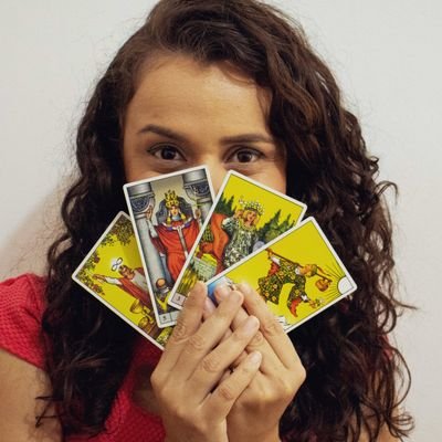 faço umas leituras de tarot mas tô aqui pelos memes